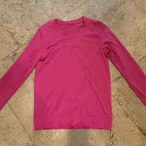 Lululemon Swiftly relaxed top